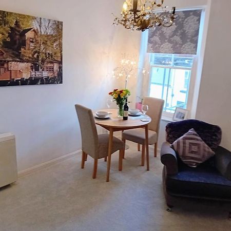 Alnwick Town Centre Apartment Екстер'єр фото